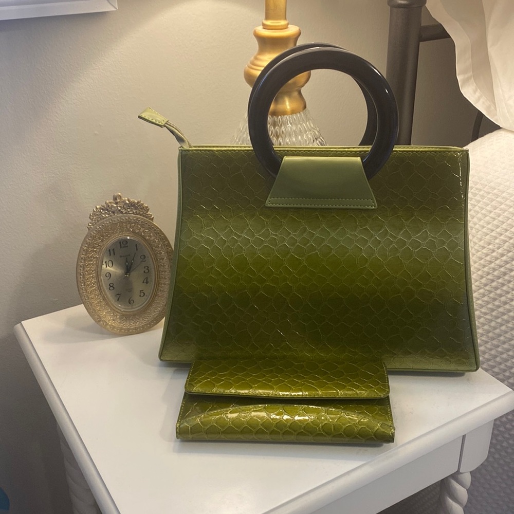 Green Faux Croc Skin VANI Purse & Wallet